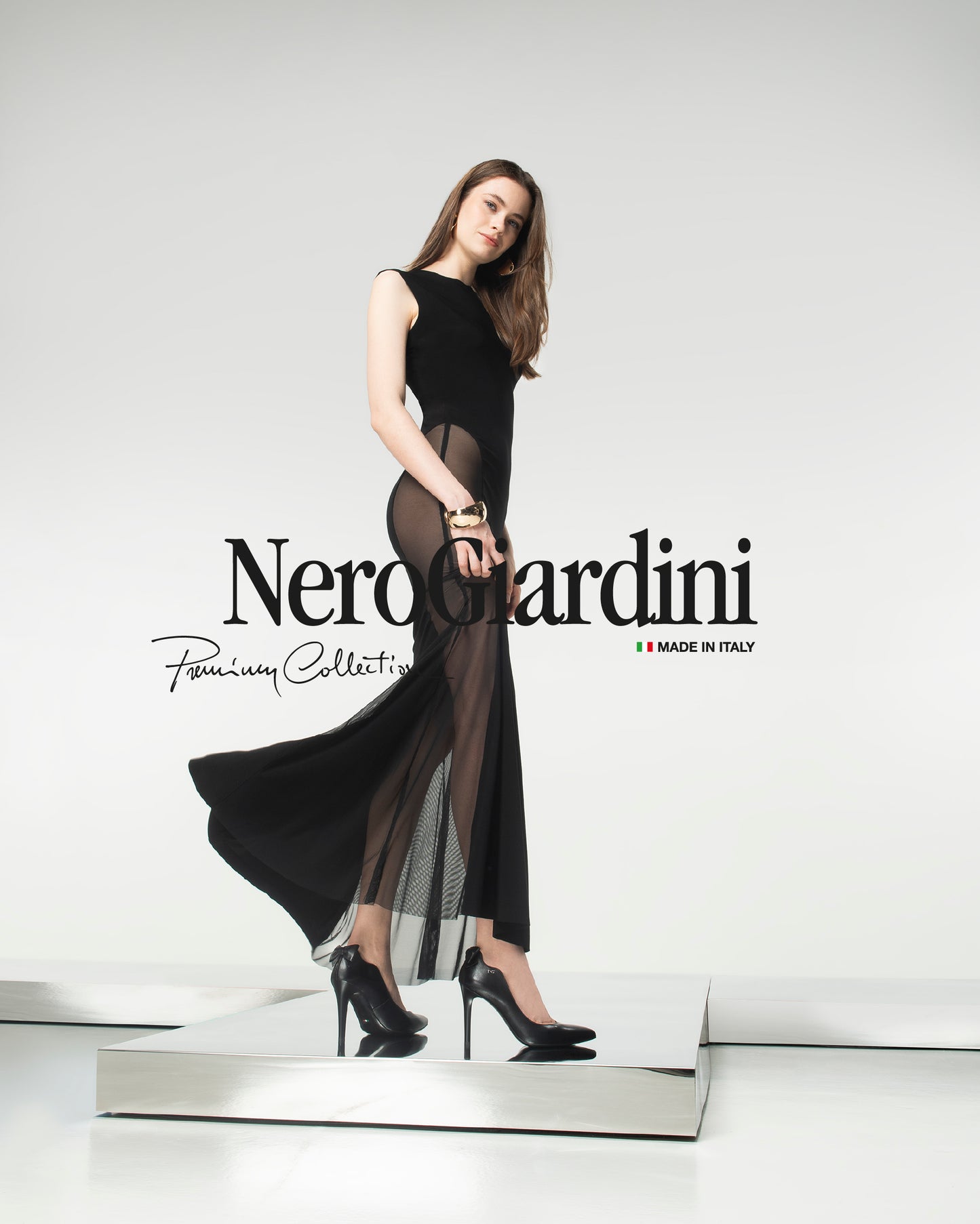 Elegante Damenpumps von NeroGiardini bestehen aus hochwertigem Leder, haben einen femininen 9,5 cm Stiletto-Absatz und bieten mit der hochwertigen Verarbeitung und der eleganten Linienführung einen stilvollen Auftritt bei jedem Anlass.