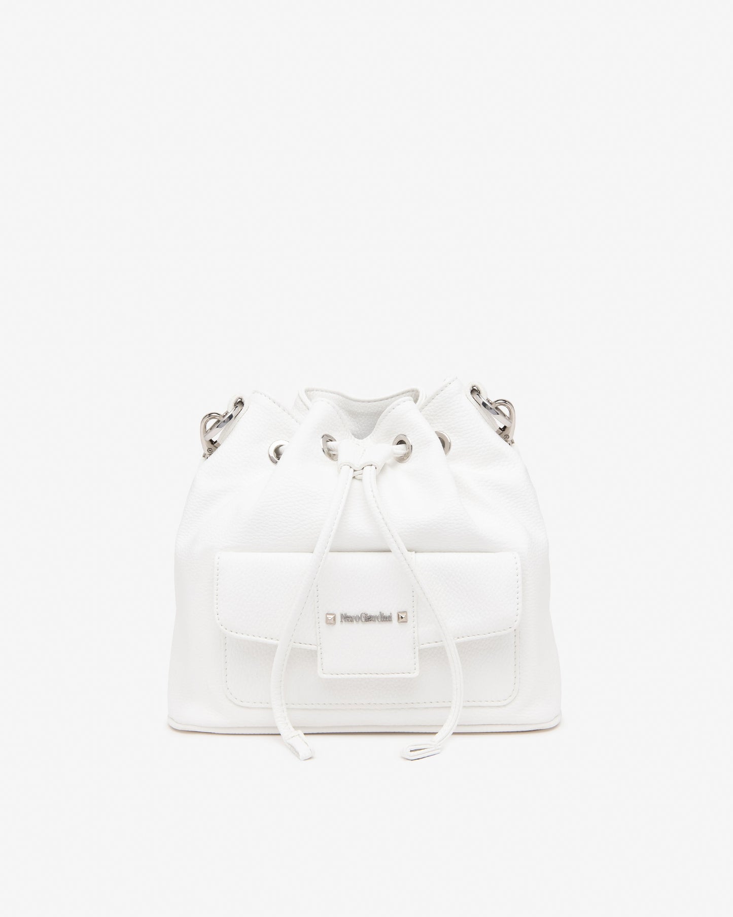 Diese elegante Beuteltasche von NeroGiardini ist ein stilvolles Accessoire für modebewusste Frauen. Hergestellt in Italien aus hochwertigem Leder und versehen mit einer verstellbaren Zugkordel als Verschluss, vereint sie modernes Design mit traditioneller Handwerkskunst.
