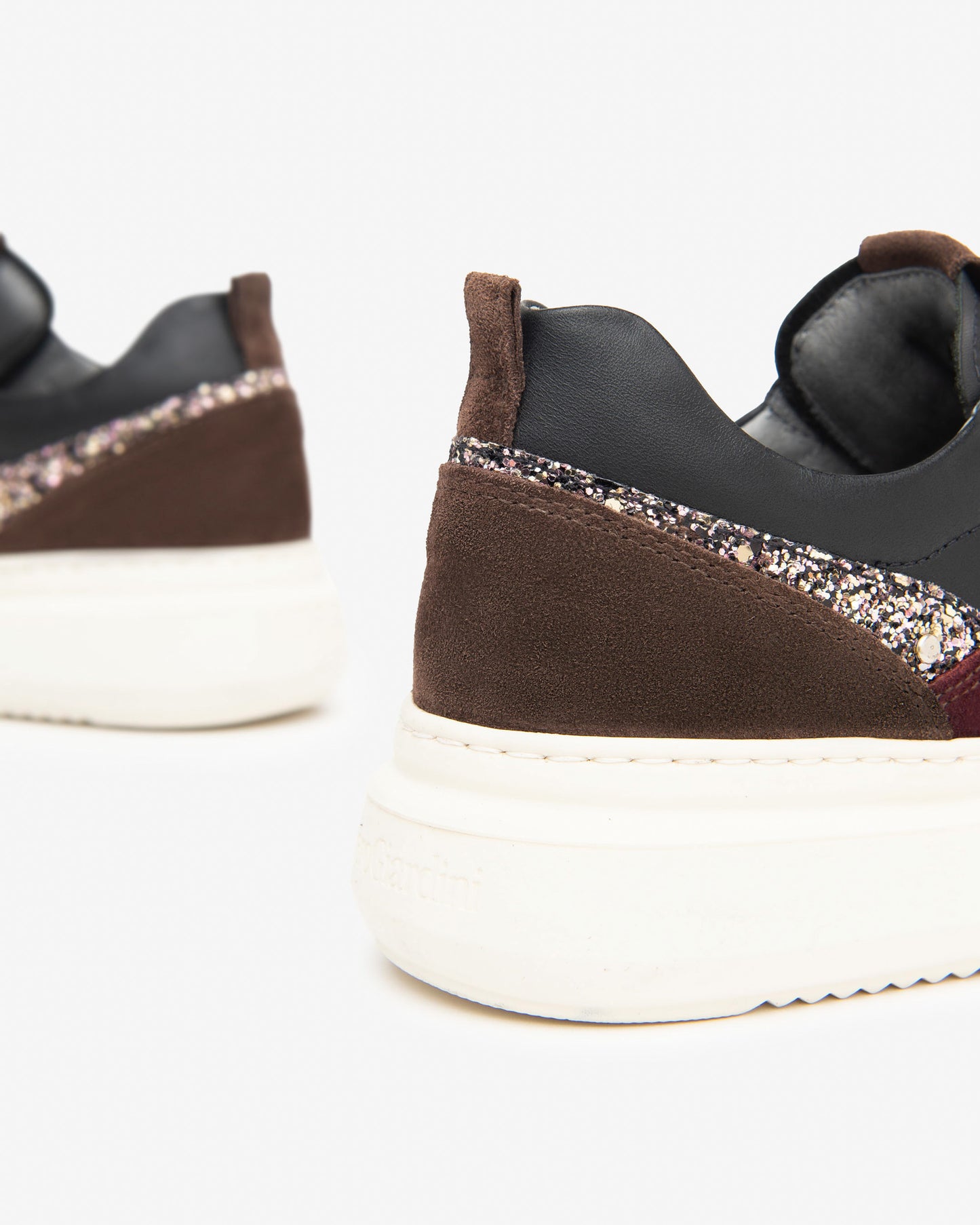 Moderne Damen-Sneaker aus Leder von NeroGiardini